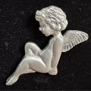 Lindsay Claire Designs Pewter Cherub Angel Pin. Approx 1.5” by 1”